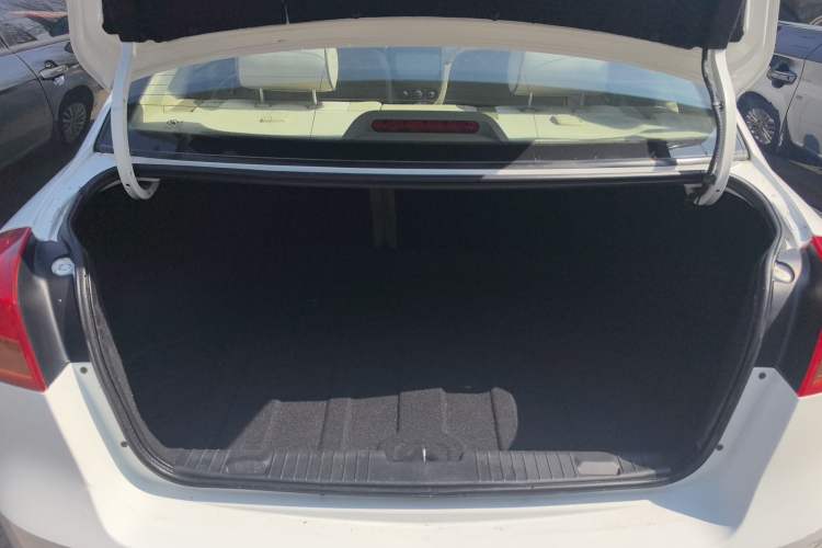 Used Buick Excelle 2015 1.5L Manual Classic Trim
