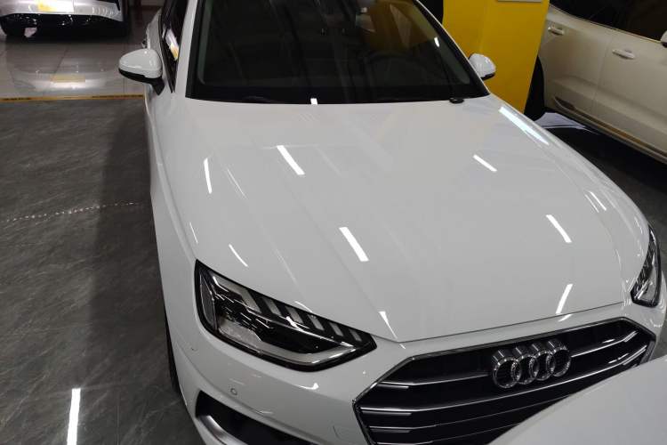 Used Audi A4L 2020 40 TFSI Fashionable and Elegant Model Front