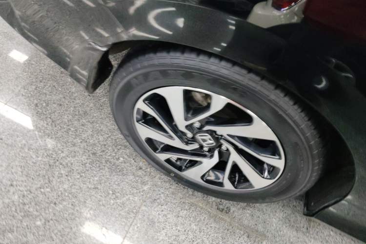 Used Honda Civic 2016 220TURBO CVT Luxury Edition
