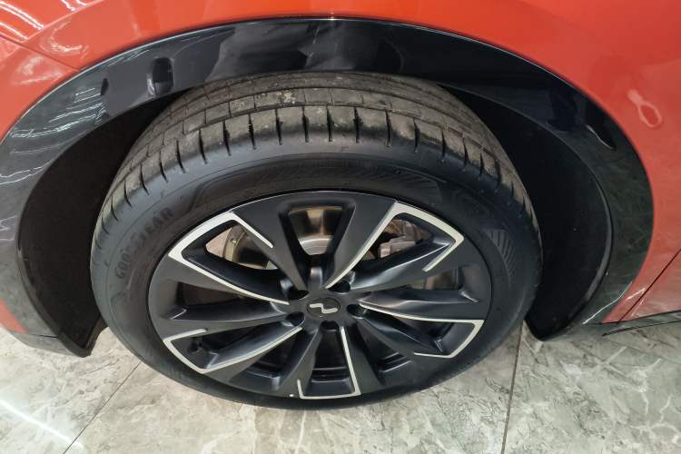 Used ONVO L60 2024 60 kWh All-Wheel Drive Left Front Wheel Hub