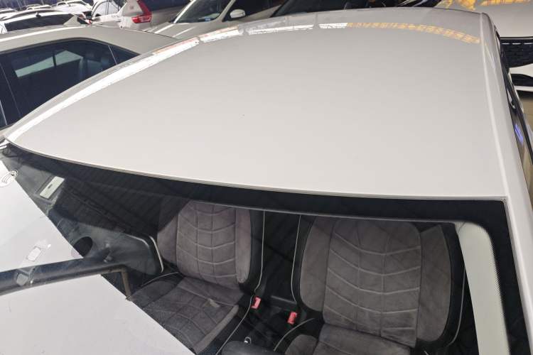 Used Volkswagen Santana 2016 1.6L Automatic Fashion Edition Roof