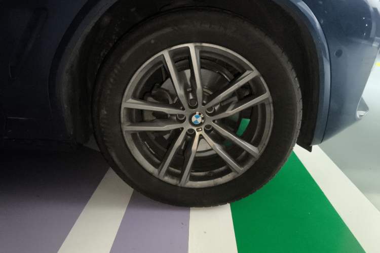 Used BMW X3 2020 xDrive25i M Sport Package Right Front Wheel Hub