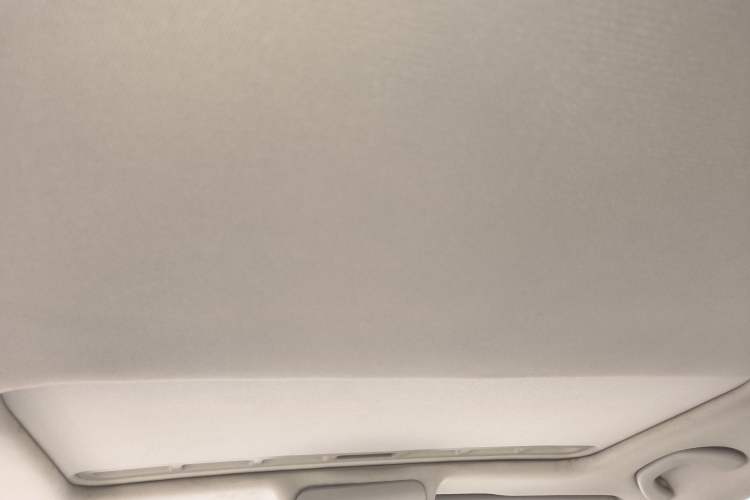 Used Volkswagen Polo 2011 1.6L Automatic ZhiKu Edition Headliner