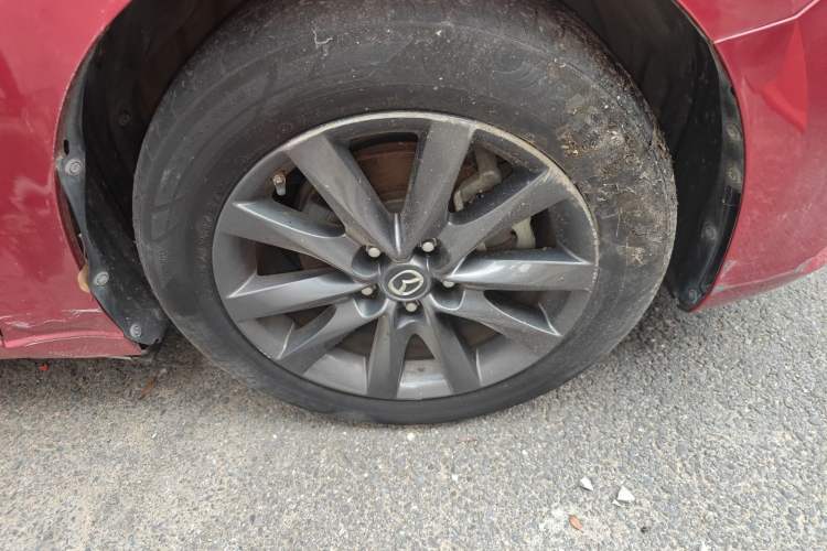 Used Mazda Atenza 2020 2.0L Blue Sky Luxury Edition Right Front Wheel Hub