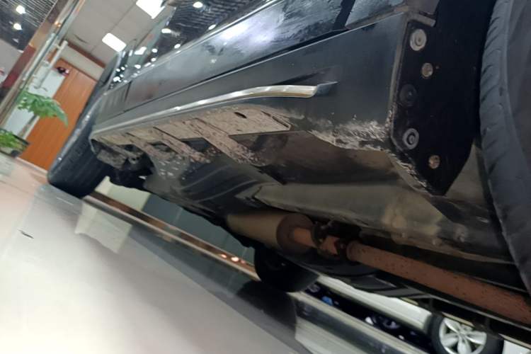 Used Haval H6 2015 Sport Edition 1.5T Automatic Two-Wheel Drive Luxury Model Right Side Sill