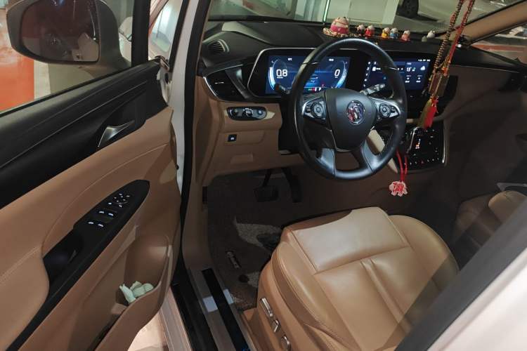 Used Buick GL8 2020 ES Land Cruiser 653T Luxury Edition Driver Seat