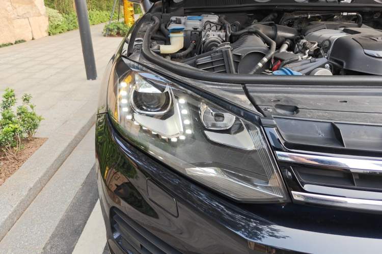 Used Volkswagen Touareg 2012 R-Line High-End Model
