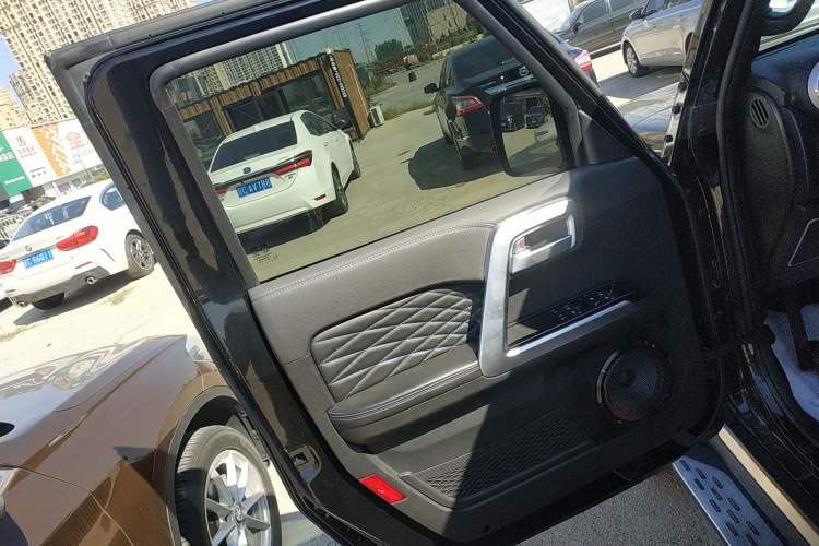 Used BAIC Off-Road BJ40 2023 2.0T Automatic Four-Wheel Drive Urban Hunter Edition Chivalrous Type