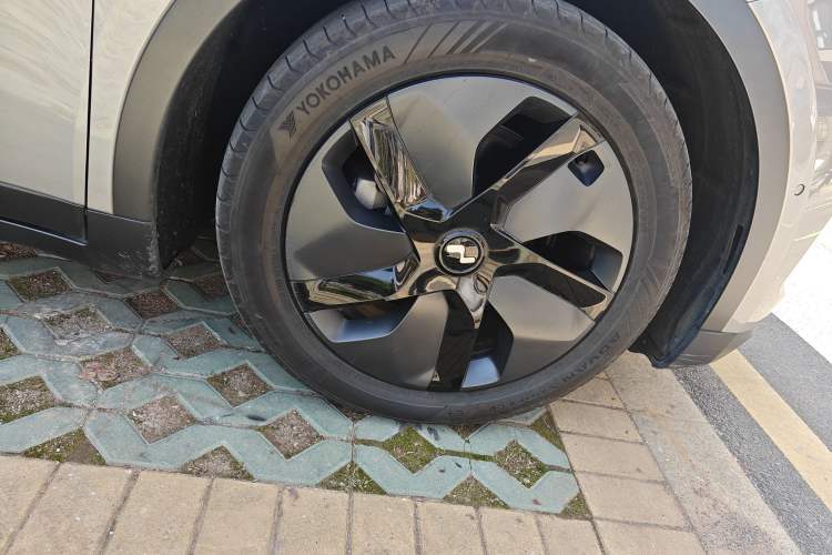 Used ONVO L60 2024 60 kWh Rear-Drive Version
