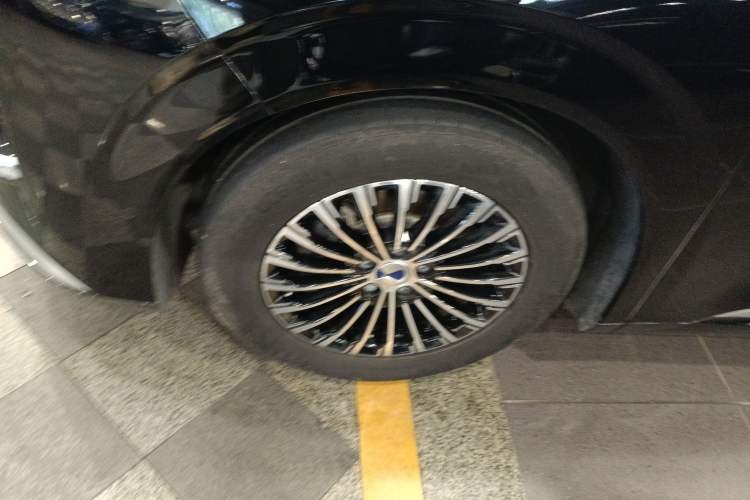 Used Denza D9 2022 DM-i 970 Four-Wheel Drive Flagship Model