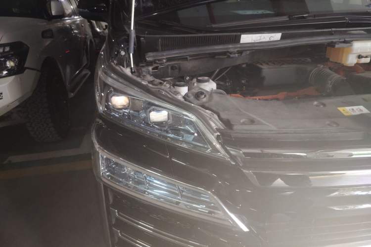 Used Toyota Vellfire 2021 Crown Dual-Engine 2.5L HV Supreme Edition