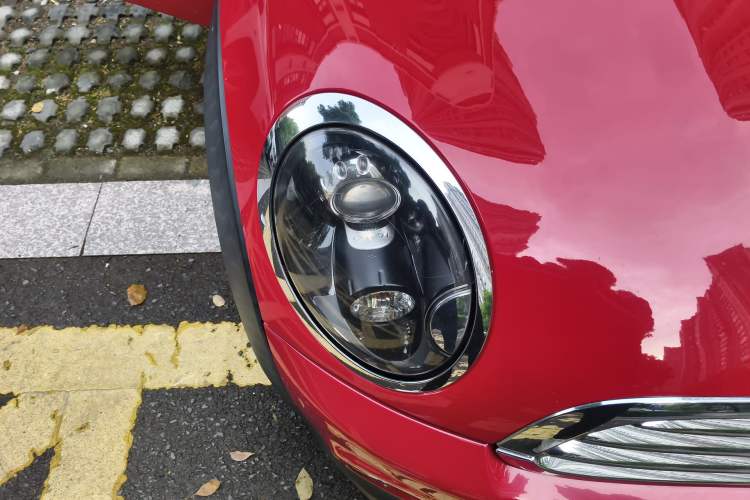 Used MINI Coupe 2012 1.6L COOPER Right Front Headlight