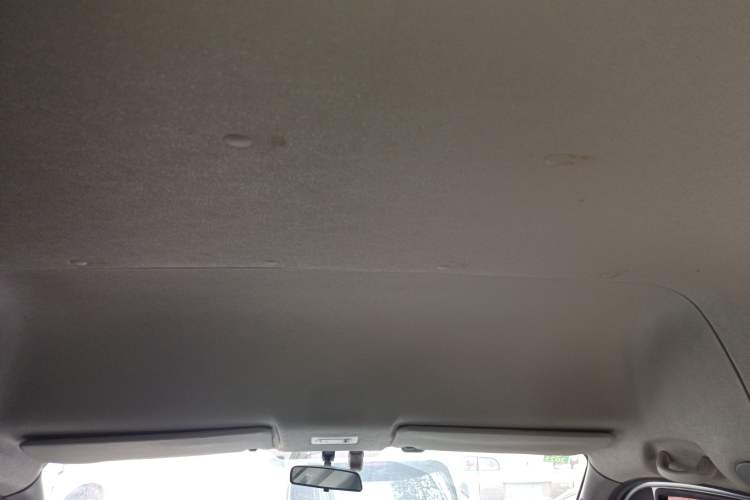 Used Foton Toano 2023 2.0T Automatic Urban Edition Short Wheelbase Mid-Height Design with Single Rear Tire—Available in 5/6/9-Seater Configurations
