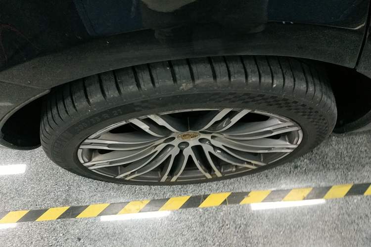 Used Porsche Macan 2014 Macan Turbo 3.6T Exterior 5