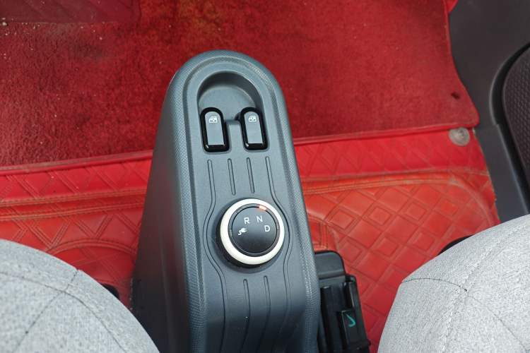 Used Wuling Hongguang MINIEV 2021 Macaron Premium Model – Lithium-NMC
