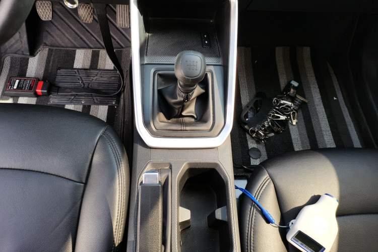 Used Wuling Alvez 2022 1.5L Manual Free-Style Model