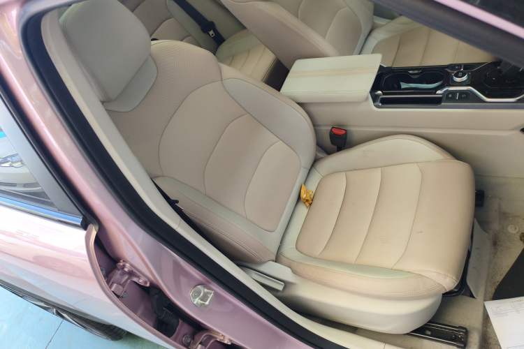 Used Geely Auto icon 2023 1.5TD Chocolate Smoothie Edition
