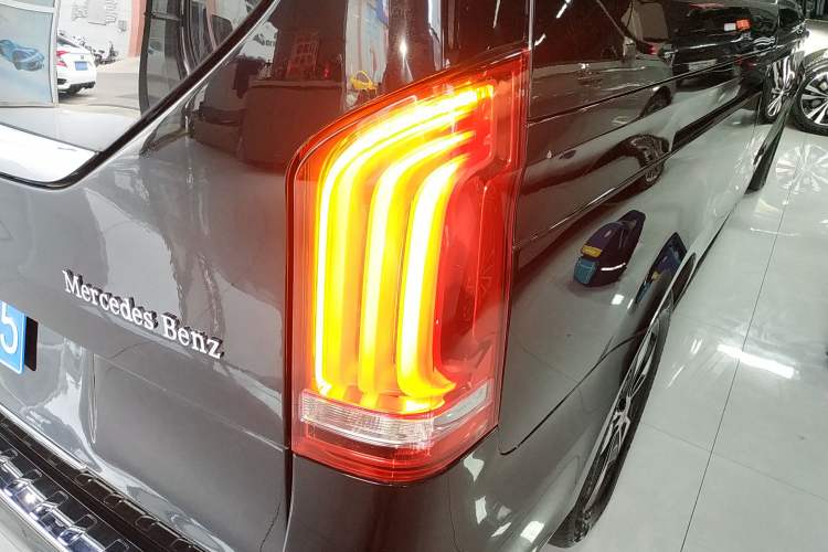 Used Mercedes-Benz V-Class 2020 V 260 L Long-wheelbase Luxury Edition
