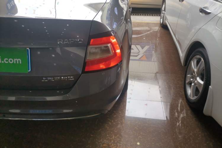 Used Skoda Rapid 2018 1.6L Automatic Comfort Edition
