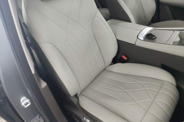 Used EXEED Stellar C-DM 2025 200 with Ultra-Long Range Pro All-Wheel Drive