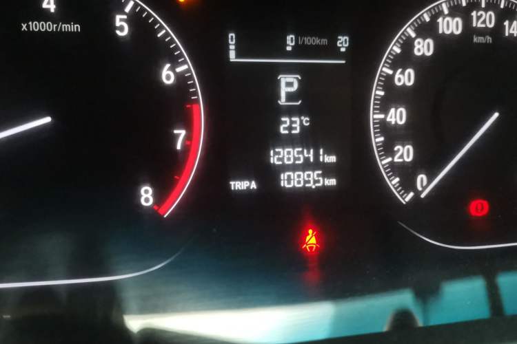 Used Honda Accord 2018 260TURBO Elite Edition China V Odometer Close Up