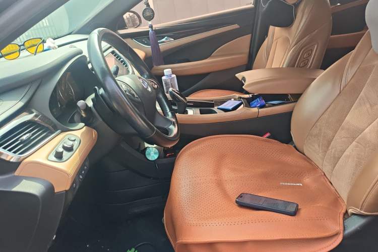 Used Buick LaCrosse 2018 28T Luxury Model Left Front Seat