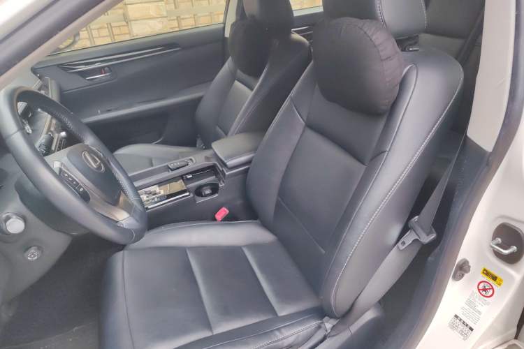 Used Lexus ES 2013 300h Elite Edition Left Front Seat