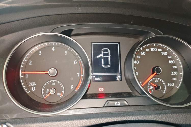 Used Volkswagen Golf 2019 200TSI DSG Comfort & Ambition Edition China VI Standard Instrument Cluster