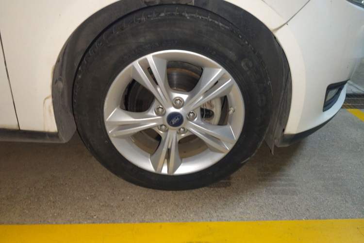 Used Ford Focus 2017 Sedan 1.6L Manual Comfort Plus SmartDrive Edition