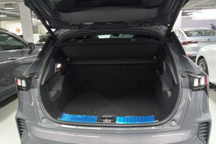 Used Lynk & Co 06 2023 Remix 1.5T Dynamic Halo