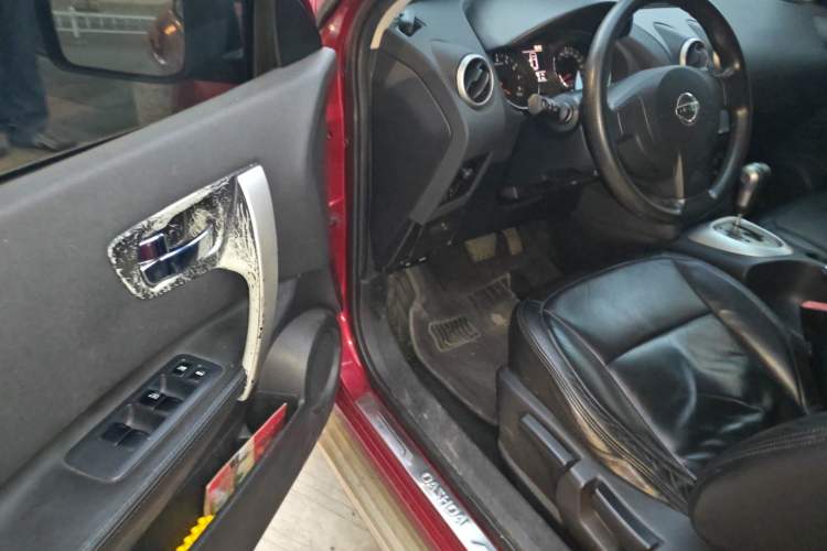 Used Nissan Qashqai 2010 20S Fire CVT 2WD