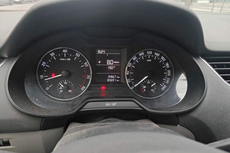 Used Skoda Octavia 2015 1.6L Manual Yijie Edition
