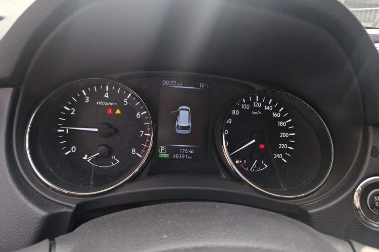 Used Nissan X-Trail 2019 2.0L CVT Smart Connect Comfort Edition 2WD Instrument Cluster