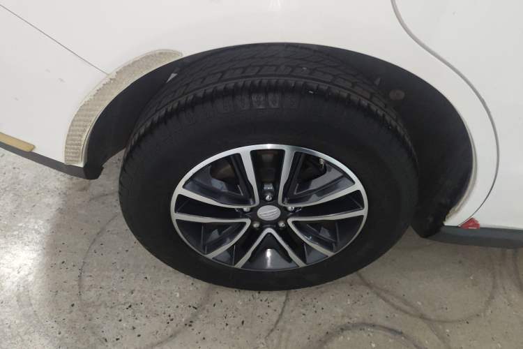 Used Geely Auto Vision X6 2018 1.4T CVT 4G Connected Luxury Version
