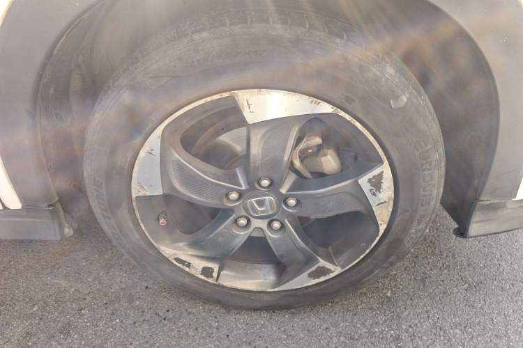 Used Honda Vezel 2015 1.8L CVT 2WD Luxury Model
