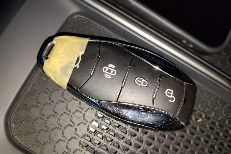 Used Hongqi EH7 2024 690 Pro Vehicle Key