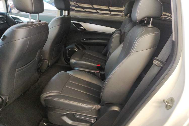 Used BYD Song MAX 2021 Upgraded Model 1.5T Automatic Luxury 6-Seater
