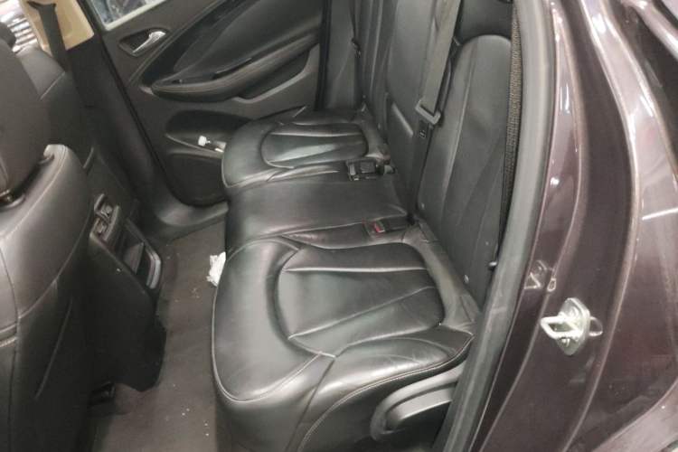 Used Buick Envision 2016 28T Four-Wheel Drive Elite Version Left Rear Seat