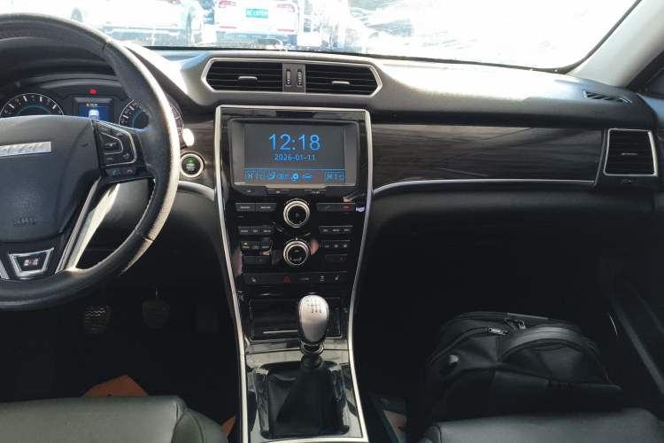 Used Haval H2 2016 Red-Label 1.5T Manual Two-Wheel Drive Luxury Model
