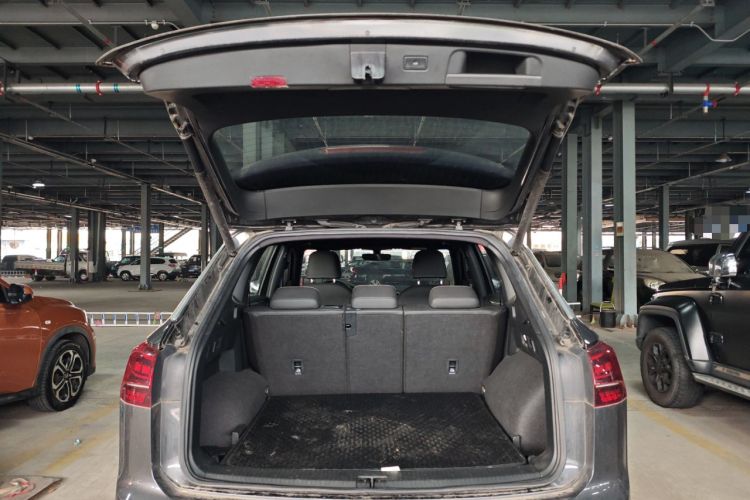 Used Volkswagen Tayron 2021 380TSI All-Wheel Drive R-Line Connected Version Trunk