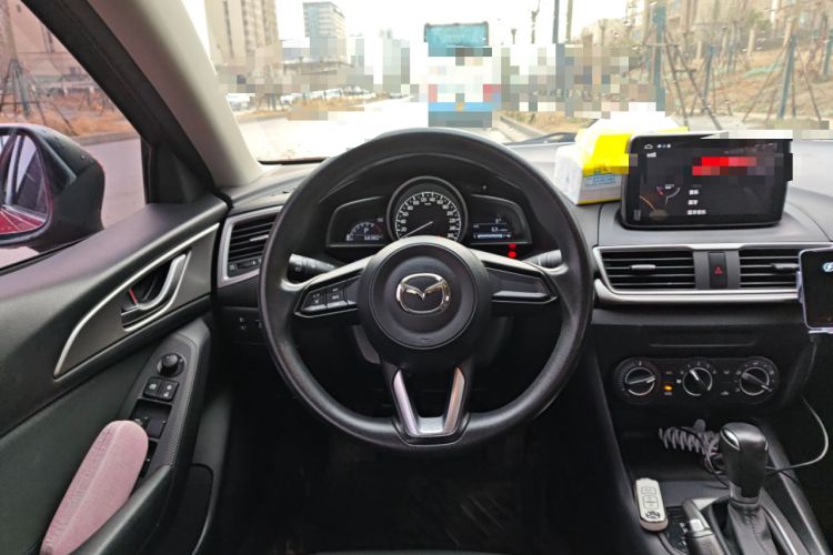 Used Mazda 3 Axela 2017 Sedan 1.5L Automatic Comfort Model Emission Standard China V
