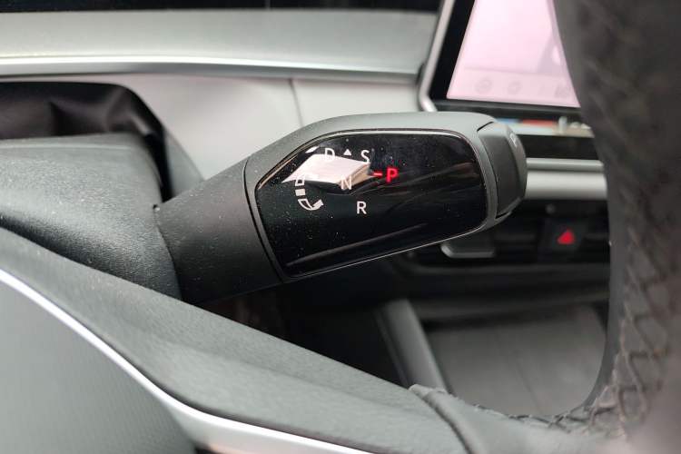 Used Volkswagen Tayron 2025 Tiguan L 330TSI Two-Wheel-Drive Elite