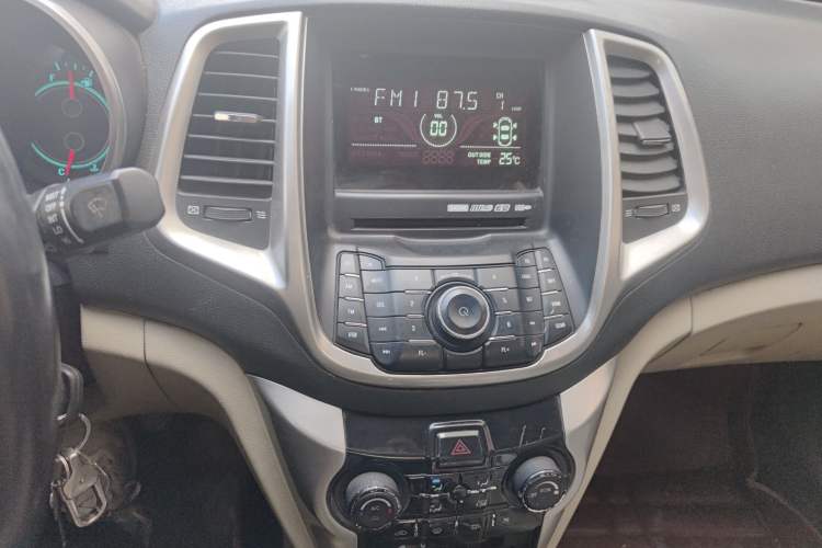 Used CHANGAN Eado 2012 1.6L Manual Luxury Model China IV Standard
