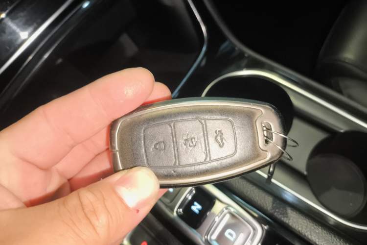 Used Hyundai Santa Fe 2019 380 TGDi GLS Automatic 2WD Luxury Version China VI Standard Interior 1