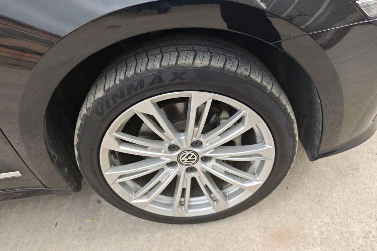 Used Volkswagen Passat 2017 280TSI DSG Luxury Edition
