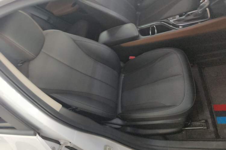 Used Buick Verano 2022 Pro 533T Enjoyment Edition Right Front Seat