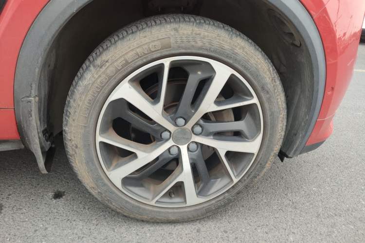 Used Lynk & Co 01 2017 2.0T Four-Wheel Drive Pro Edition Right Front Wheel Hub