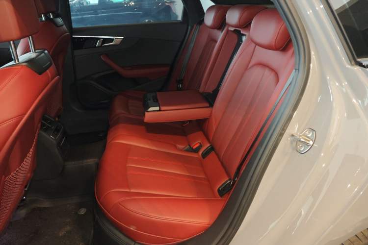 Used Audi A4L 2025 2 Million Units Enjoyment Version 40 TFSI Luxury Dynamic Edition B&O Starry Night Edition Left Rear Seat