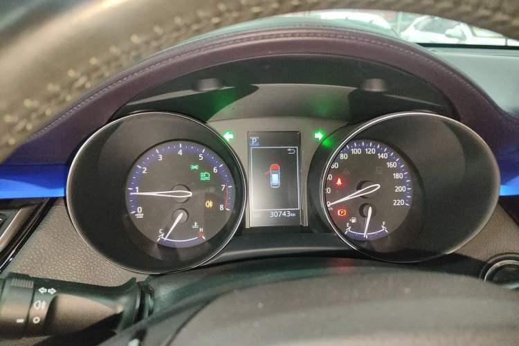 Used Toyota IZOA 2020 2.0L Yichi Version