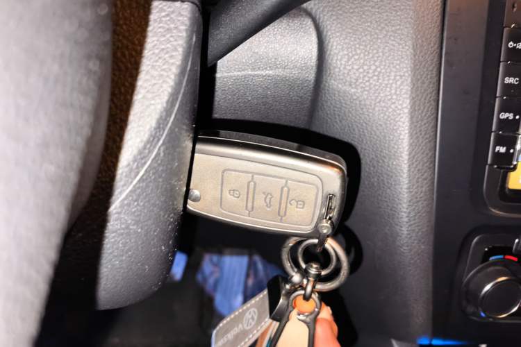 Used Volkswagen Sagitar 2014 Revised Version 1.4TSI Automatic Luxury Edition Vehicle Key